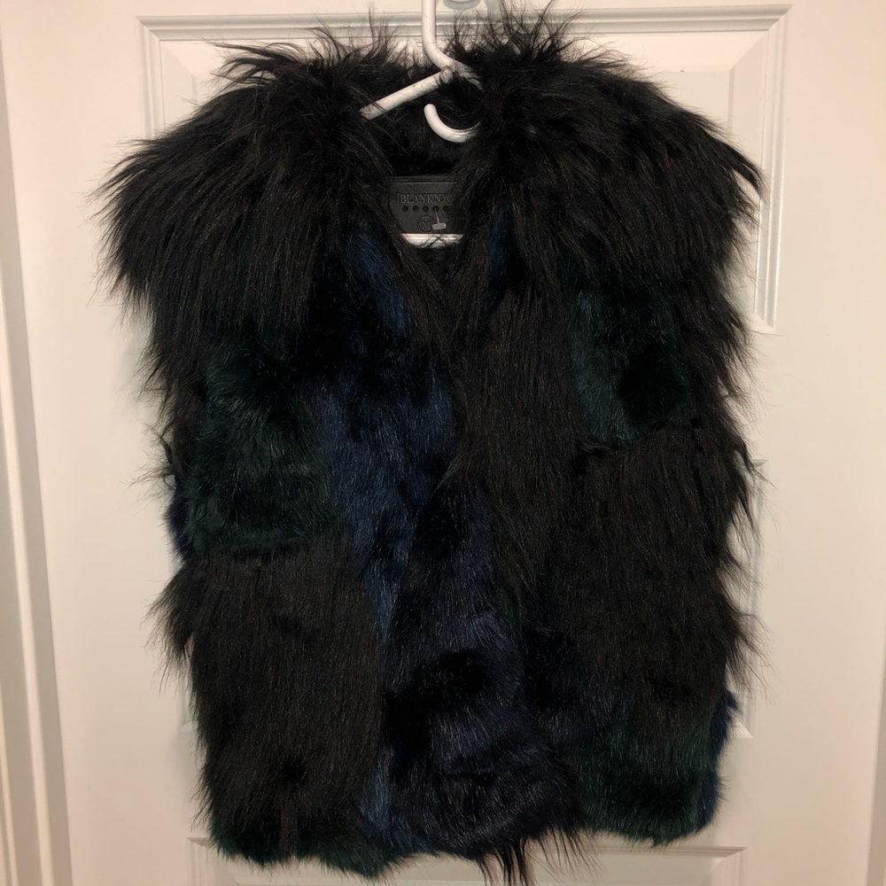 Blank NYC Black and Navy Faux Fur Vest - Picture 3 of 5